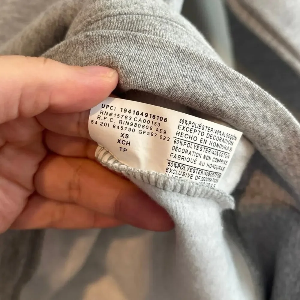 NWOT Champion Crewneck Sweatshirt In Gray Size XS